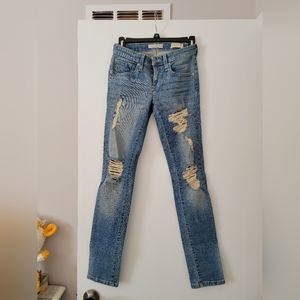 Guess distressed skinny jean
